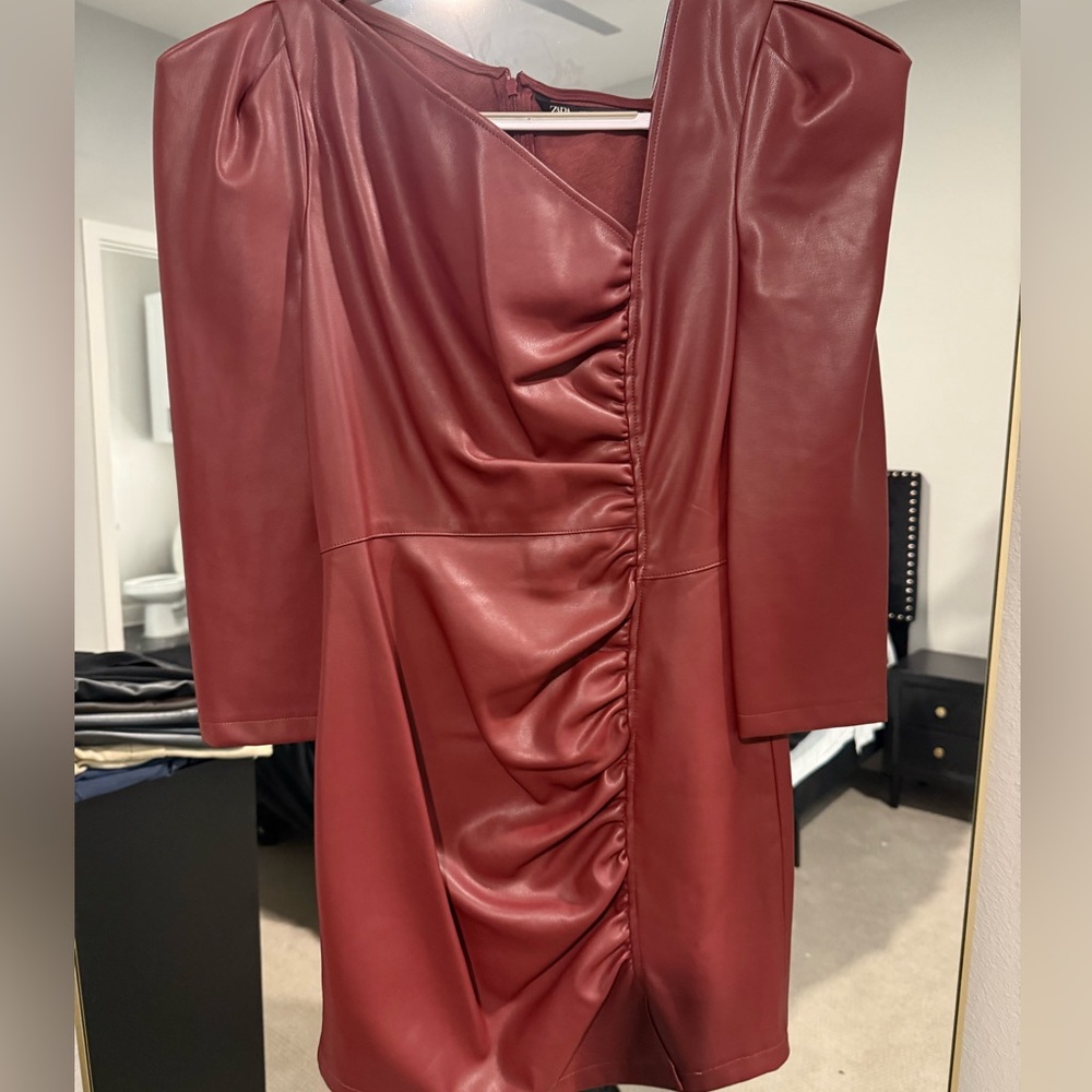 Zara: Maroon asymmetrical faux leather dress - Picture 4 of 9